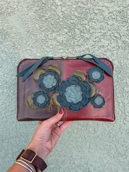 1/2 Cut Mini Pocketbook