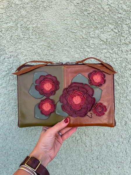 1/2 Cut Mini Pocketbook